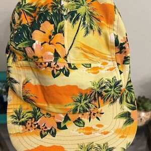Men’s EUC Chuck Originals Floral Hawaiian adjustable cap.